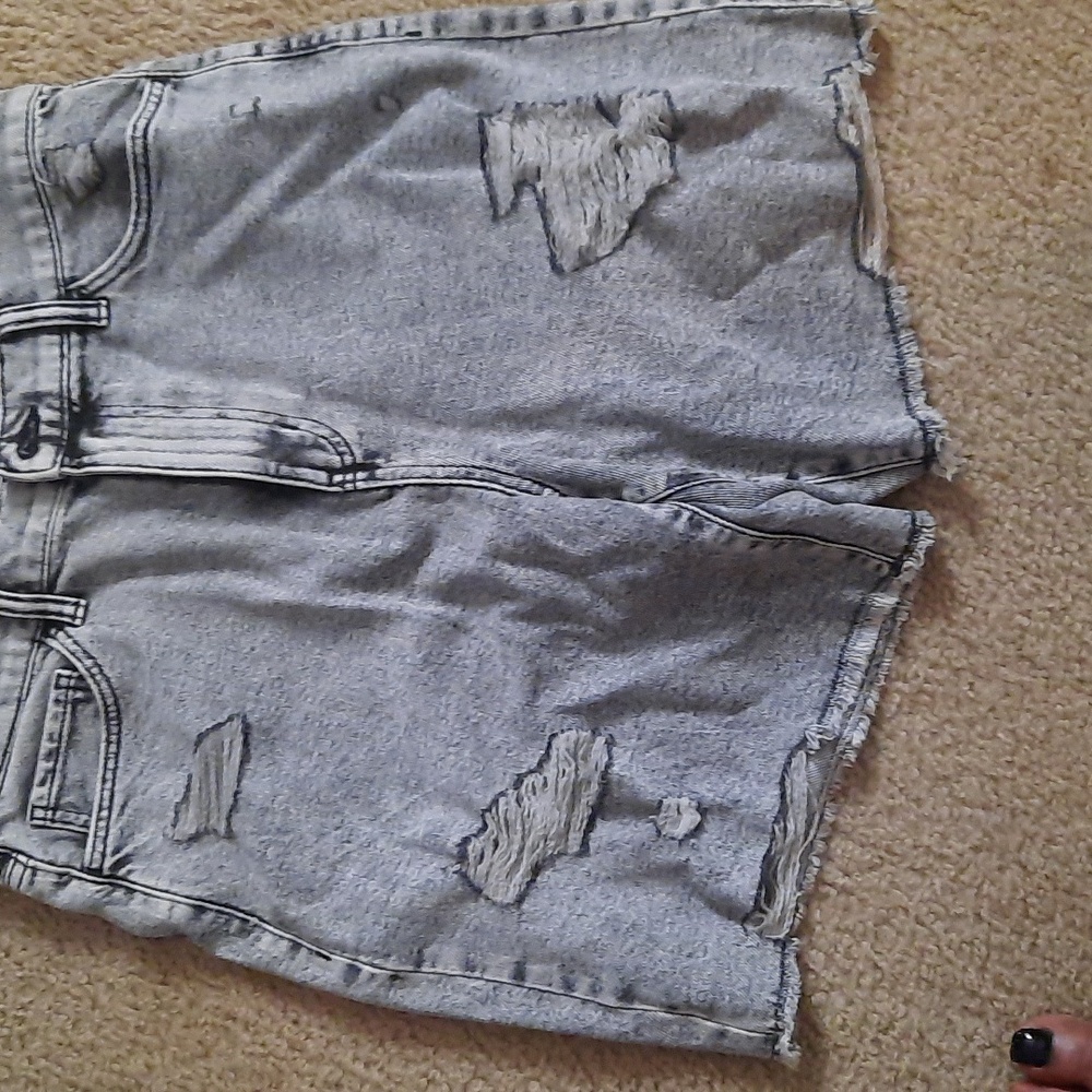 ZARA DENMI DISTRESS HIGH WAIST SHORTS NEW